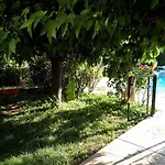 Vila Maison Provencale Avec Grande Piscine Garons