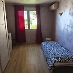 Maison Provencale Avec Grande Piscine *