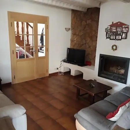 Maison Provencale Avec Grande Piscine Garons